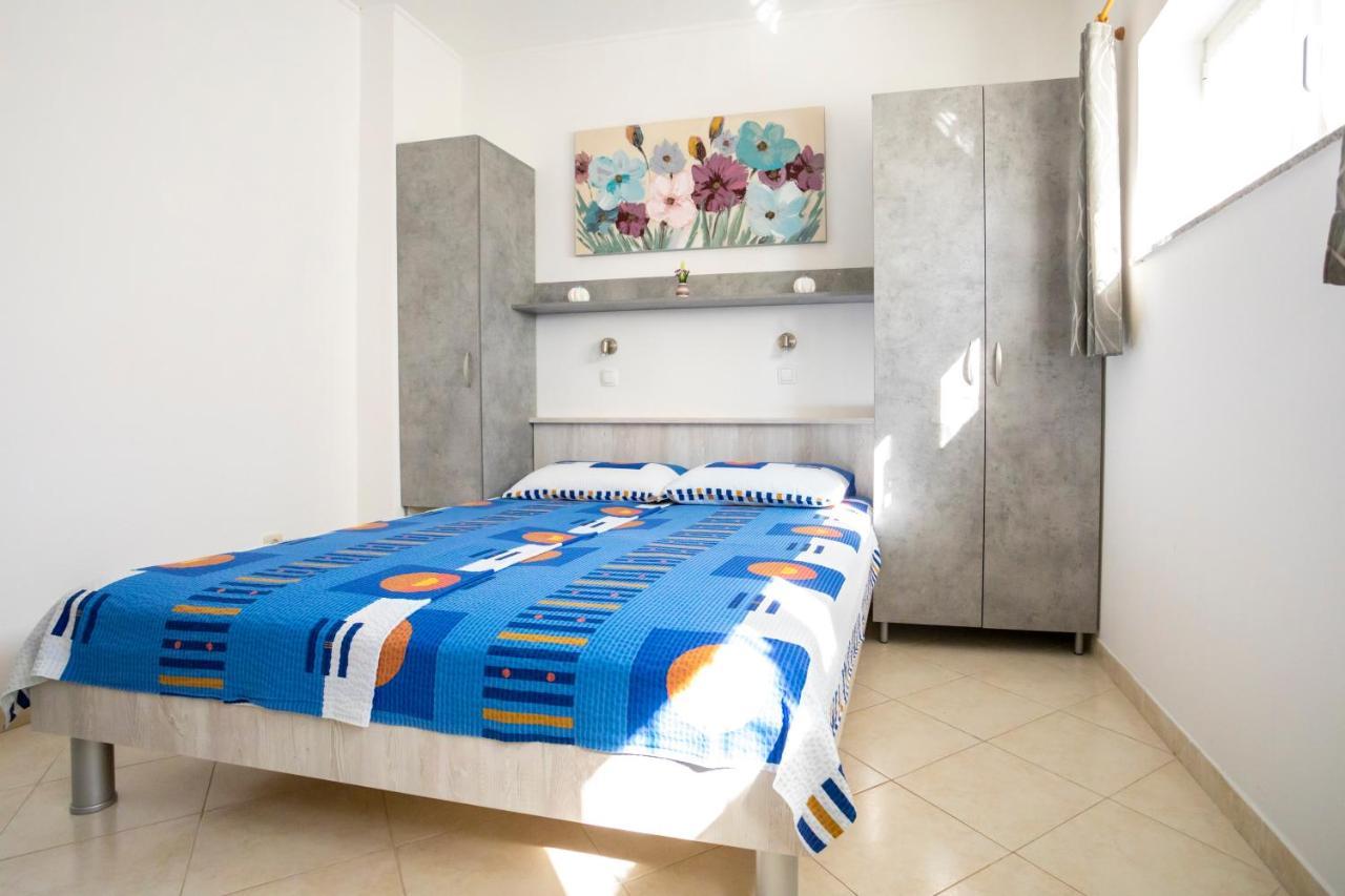Apartments Belavic By El-Pi Tours Njivice Dış mekan fotoğraf