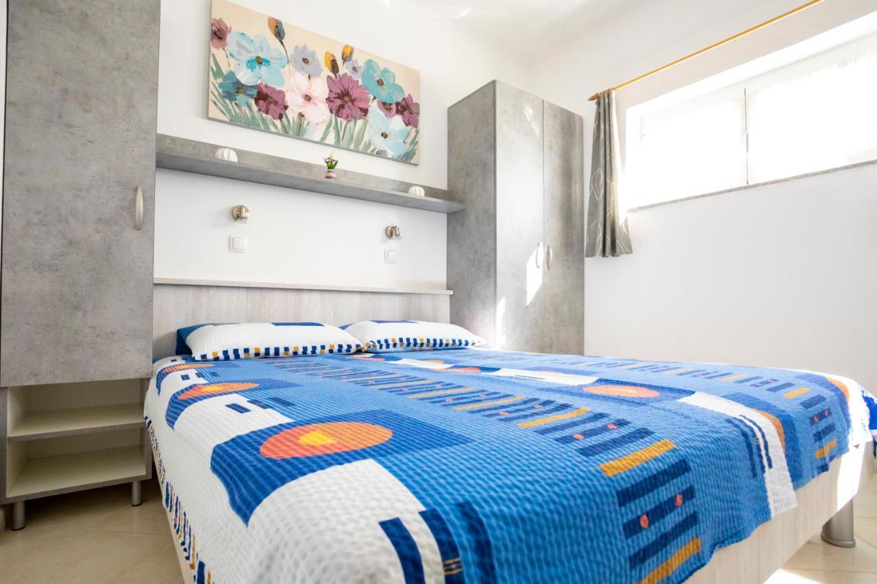 Apartments Belavic By El-Pi Tours Njivice Dış mekan fotoğraf