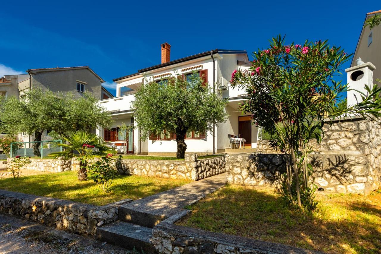 Apartments Belavic By El-Pi Tours Njivice Dış mekan fotoğraf