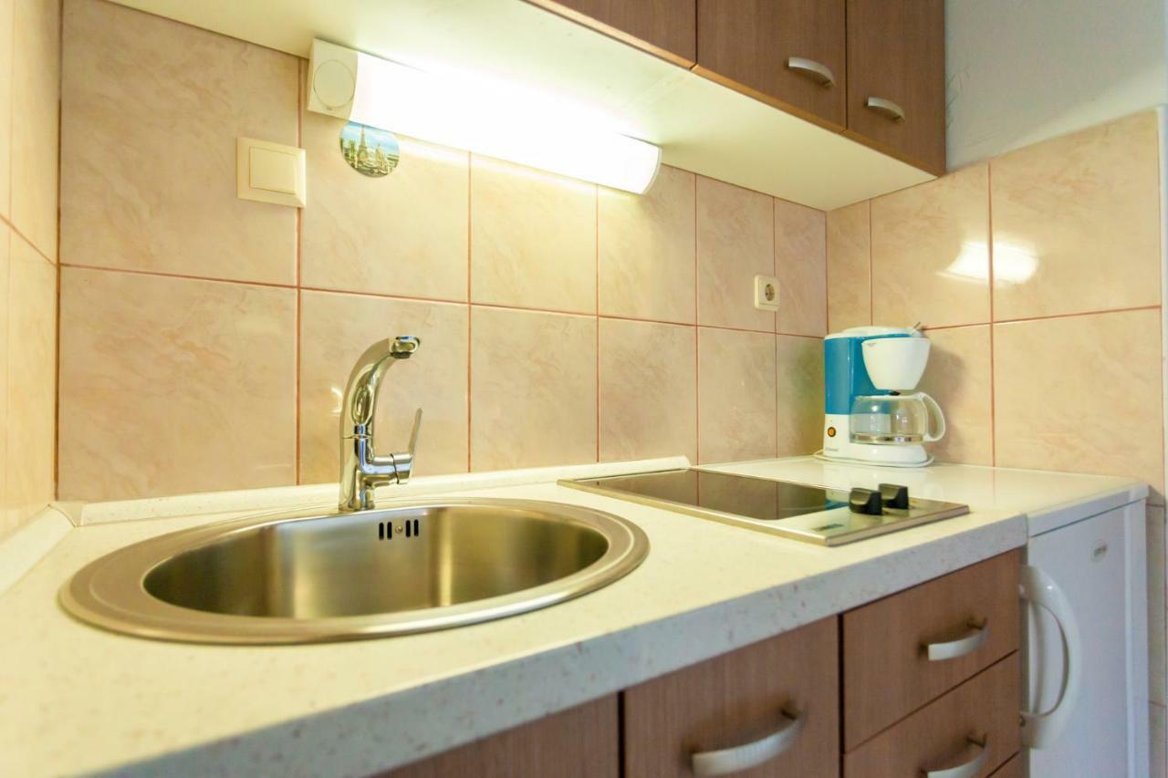 Apartments Belavic By El-Pi Tours Njivice Dış mekan fotoğraf
